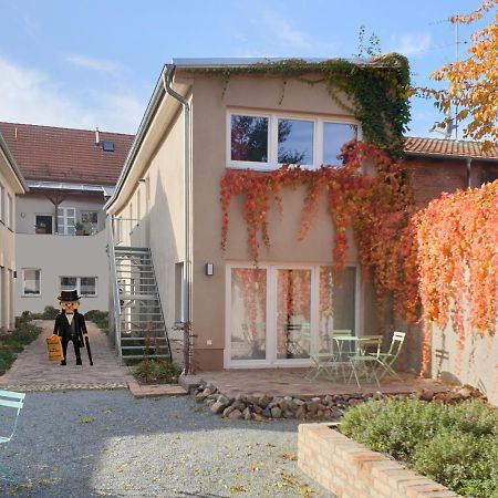 Travel Art Boardinghouse Aparthotel Neuruppin Kültér fotó